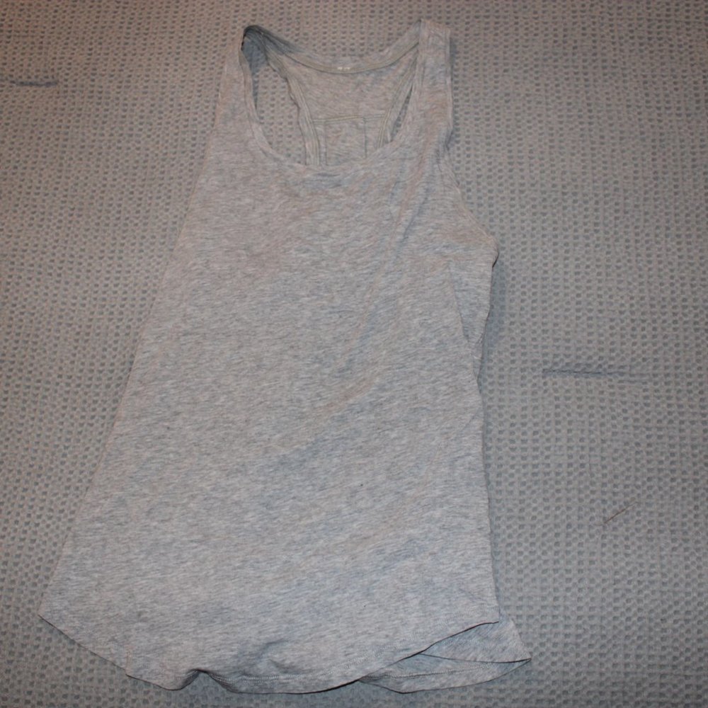 Loose Fitted Light Grey Lululemon Tank Top Size 6